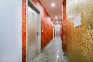 Hallway - OYO 46183 New Tech India (New Delhi)