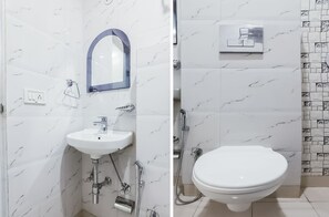 Bathroom - OYO 46183 New Tech India (New Delhi)