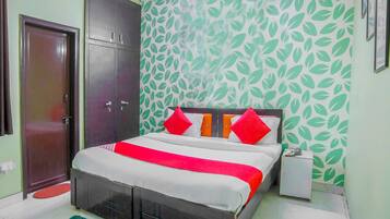 Double or Twin Room | Free WiFi, bed sheets