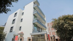 Unclassified image, 4 of 23, button - OYO 28604 Akki Residency (Noida)