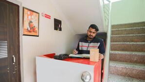 Unclassified image, 5 of 23, button - OYO 28604 Akki Residency (Noida)