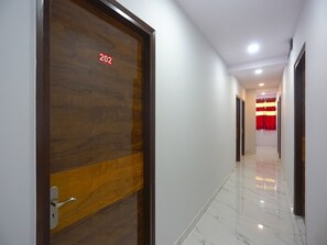 Double or Twin Room | Lobby - OYO 41215 Three Kings (New Delhi)