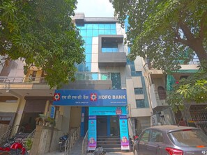 Double or Twin Room | Exterior - OYO 41215 Three Kings (New Delhi)