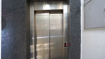 Double or Twin Room | Interior