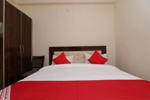 Double Room | Bed sheets - OYO 29429 Dwarka International (New Delhi)