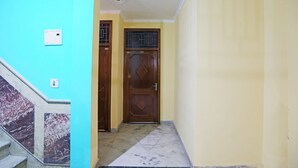 Quầy tiếp tân