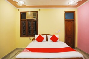 Double or Twin Room | Free WiFi - OYO 49985 Singh Hotel (New Delhi)