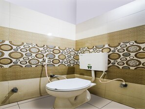 Habitación con 1 cama matrimonial o 2 individuales | Baño | Toallas 