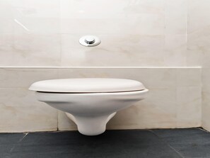 Double or Twin Room | Bathroom | Towels - OYO 42790 Mukund Resort (Mathura)