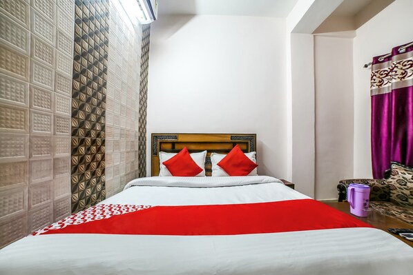 Standard Double Room | Bed sheets
