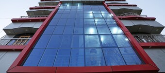 SPOT ON 37780 Hotel Doon Sabri