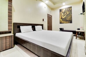Double or Twin Room - SPOT ON 40076 Hotel Sunny (Kanpur)