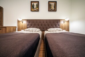 Superior Suite (Double or Twin beds) - Kryva Lypa (Lviv)