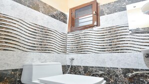 Bathroom - SPOT ON 61033 Hotel Diamond (Mohali)