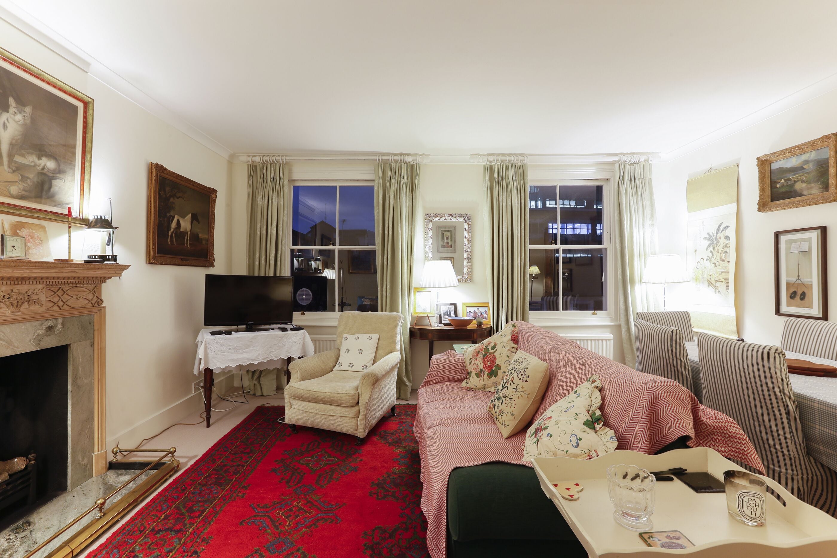 ALTIDO Attractive Chelsea Apartment Sleeps 4
