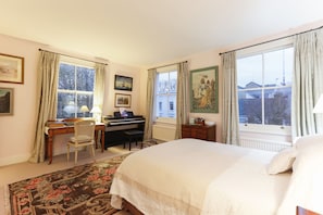 Appartement (2 Bedrooms) | 2 chambres, bureau, fer et planche Ă repasser, Wi-Fi gratuit