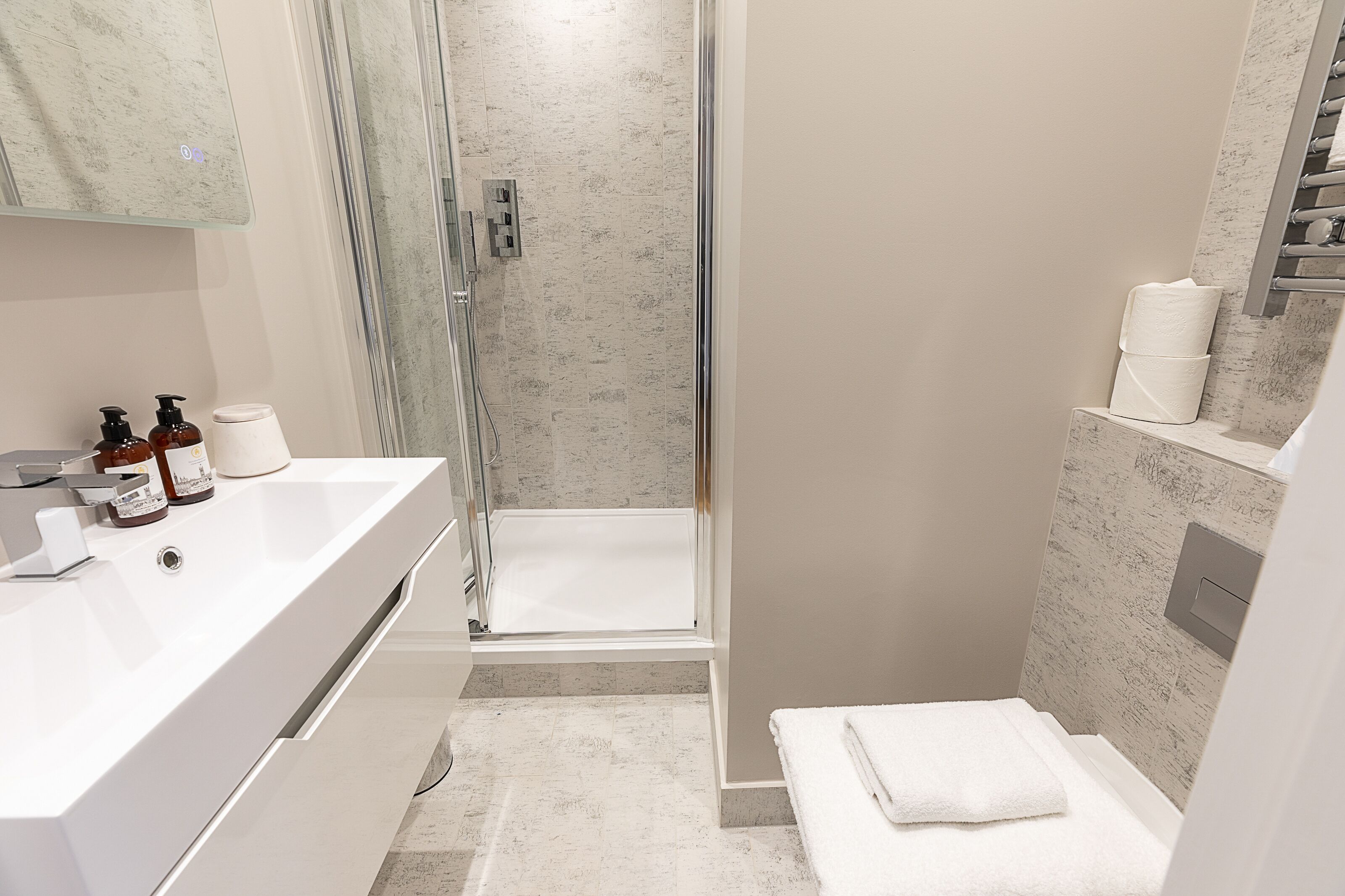 ALTIDO Astonishing 2 Bedroom near Mayfair & Piccadilly Circus