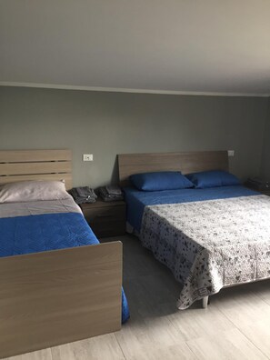 Roupas de cama antialérgicas, edredons de pluma, cortinas blackout