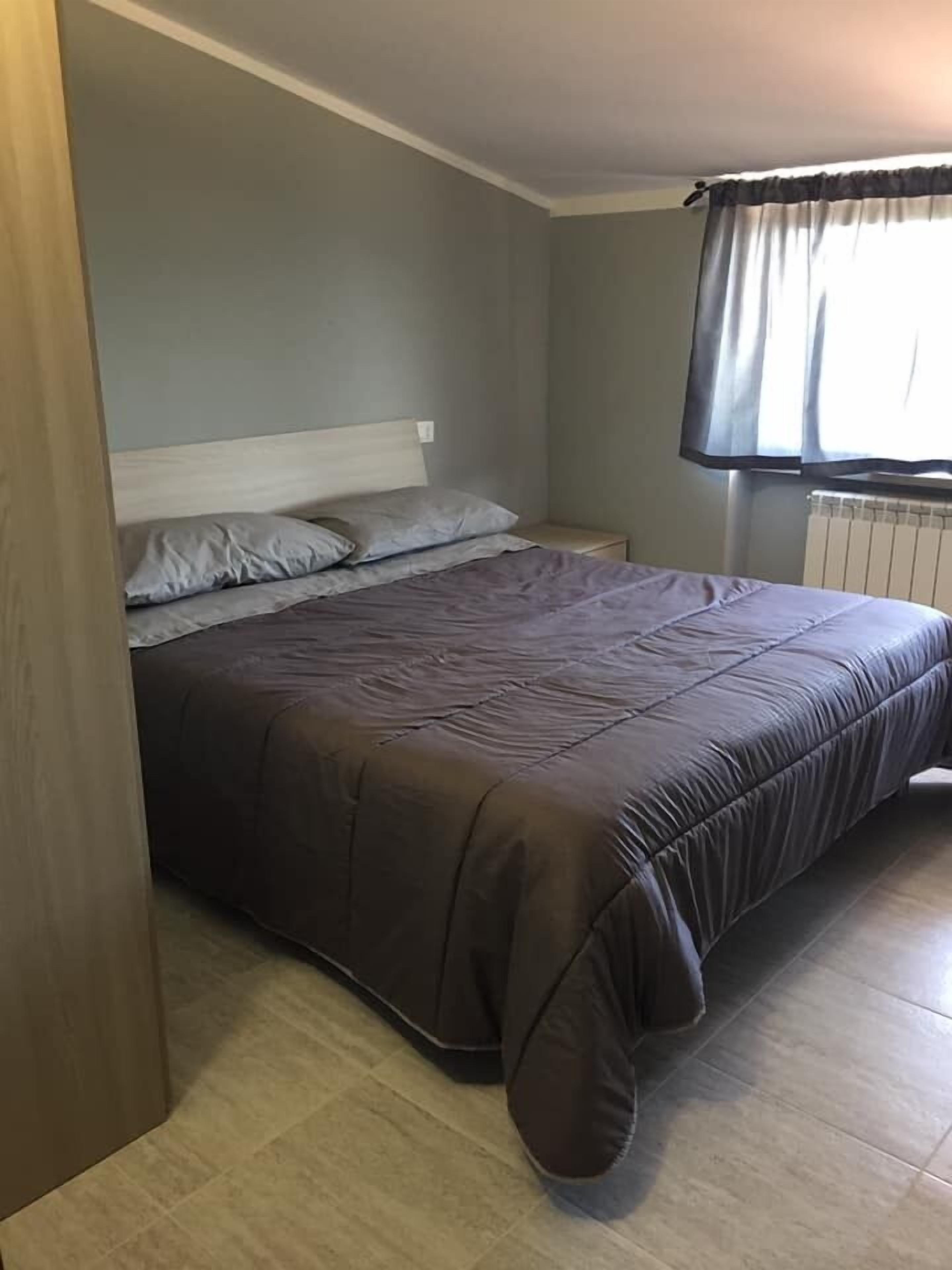 Double Room | Hypo-allergenic bedding, down comforters, blackout drapes, bed sheets