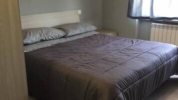 Double Room | Hypo-allergenic bedding, down comforters, blackout drapes, bed sheets