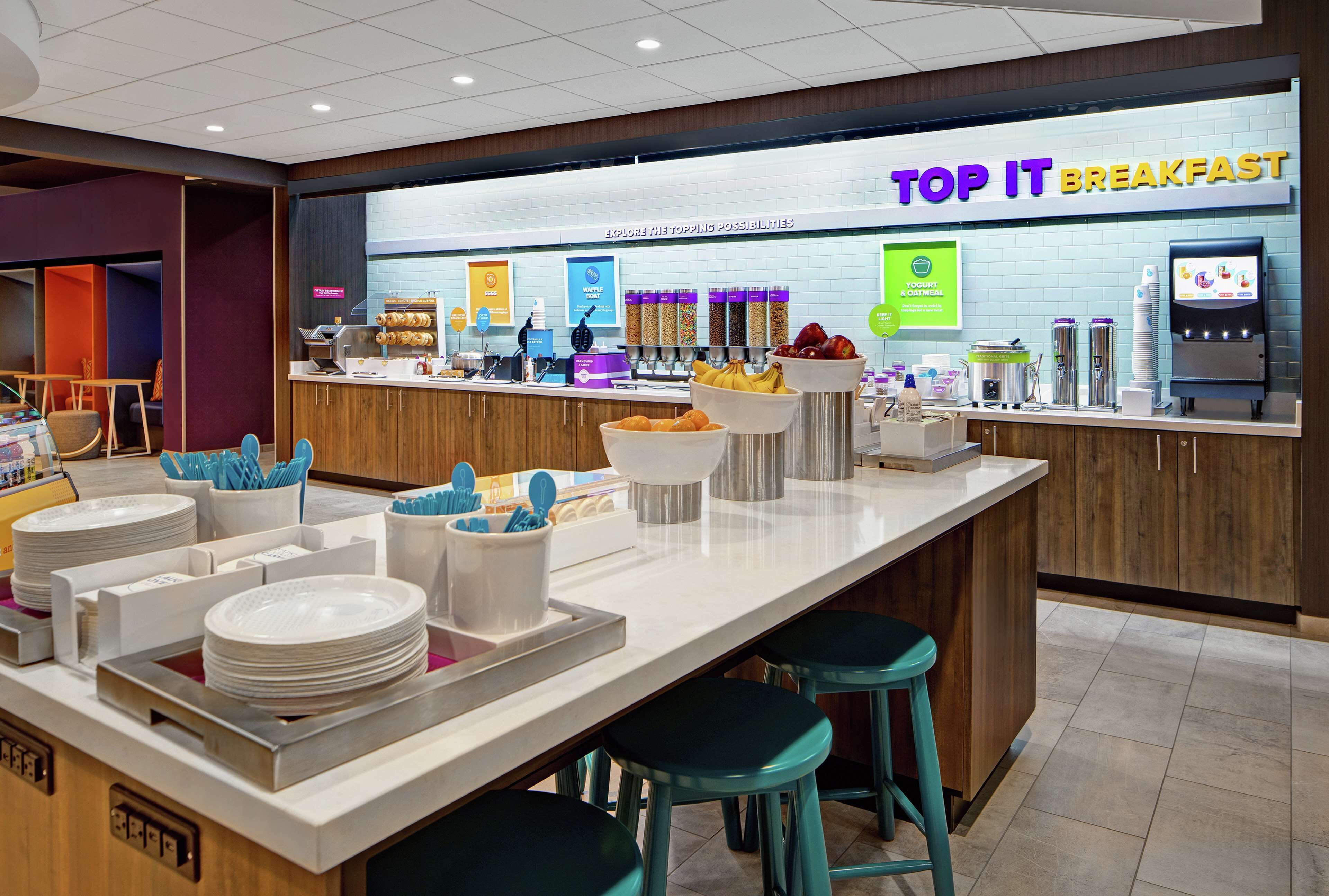 Photo - Tru By Hilton Austin Airport, Tx