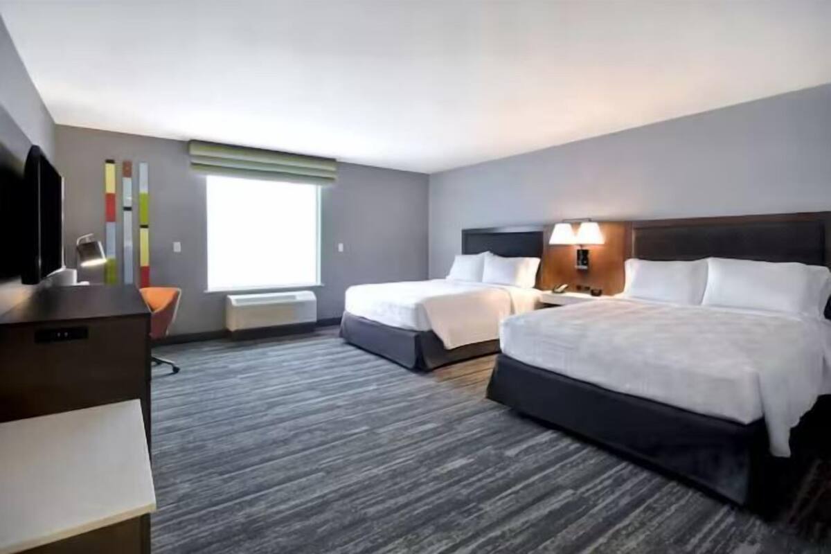 1 bedroom, in-room safe, desk, laptop workspace