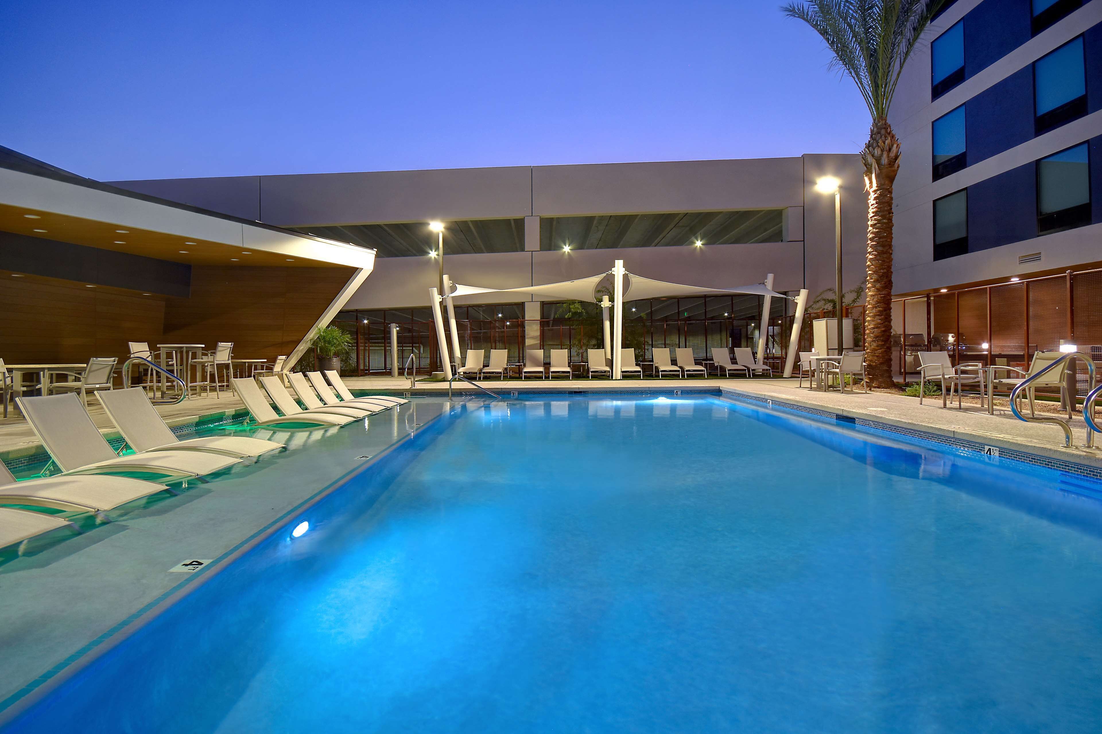 Photo - Home2 Suites by Hilton Las Vegas Convention Center