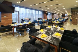Restaurant - Hilton Garden Inn Monterrey Obispado (Monterrey)
