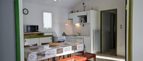 Fridge, microwave, dishwasher