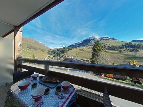 Appt avec cheminée, balcon sud et parking au Grand-Bornand