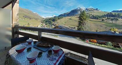 Appt avec cheminée, balcon sud et parking au Grand-Bornand