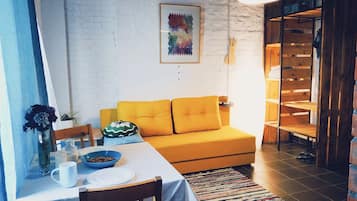 Design appartement | 1 slaapkamer, een strijkplank/strijkijzer, gratis wifi, beddengoed