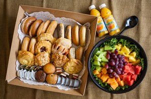 Café da manhã feito na hora todos os dias (USD 6 por pessoa)