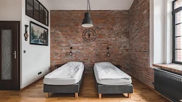 Studio | Verduisterende gordijnen, een strijkplank/strijkijzer, gratis wifi
