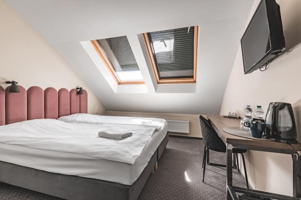 Standard Double Room | Blackout drapes, iron/ironing board, free WiFi