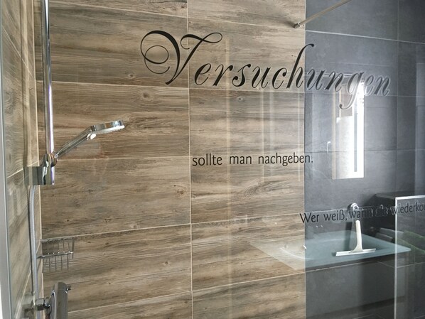 Condo | Bathroom shower