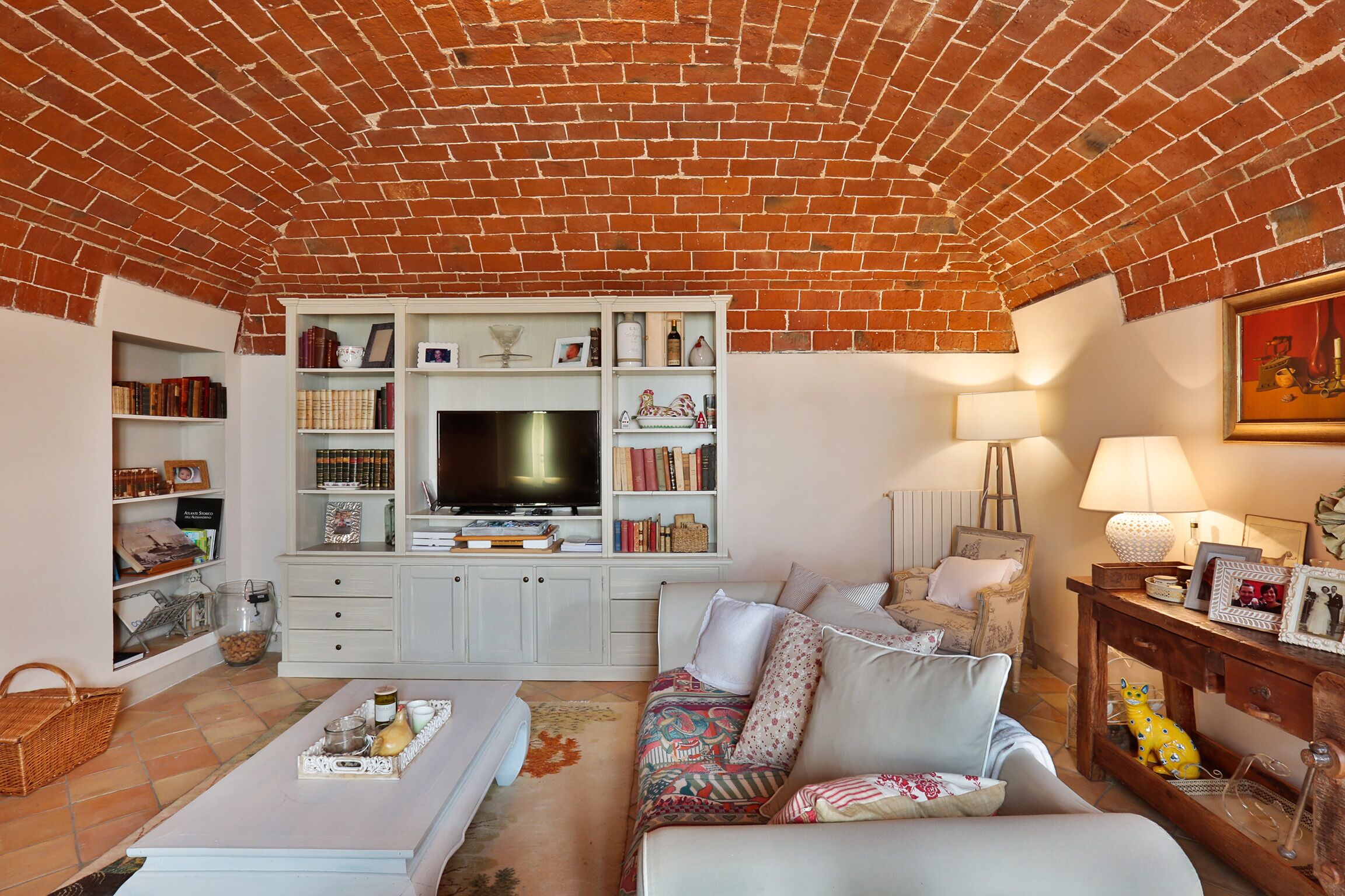 Villa, 3 Bedrooms | Living room | Flat-screen TV