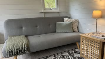 Cabin, Shared Bathroom, Garden Area | Desk, iron/ironing board, free WiFi, bed sheets