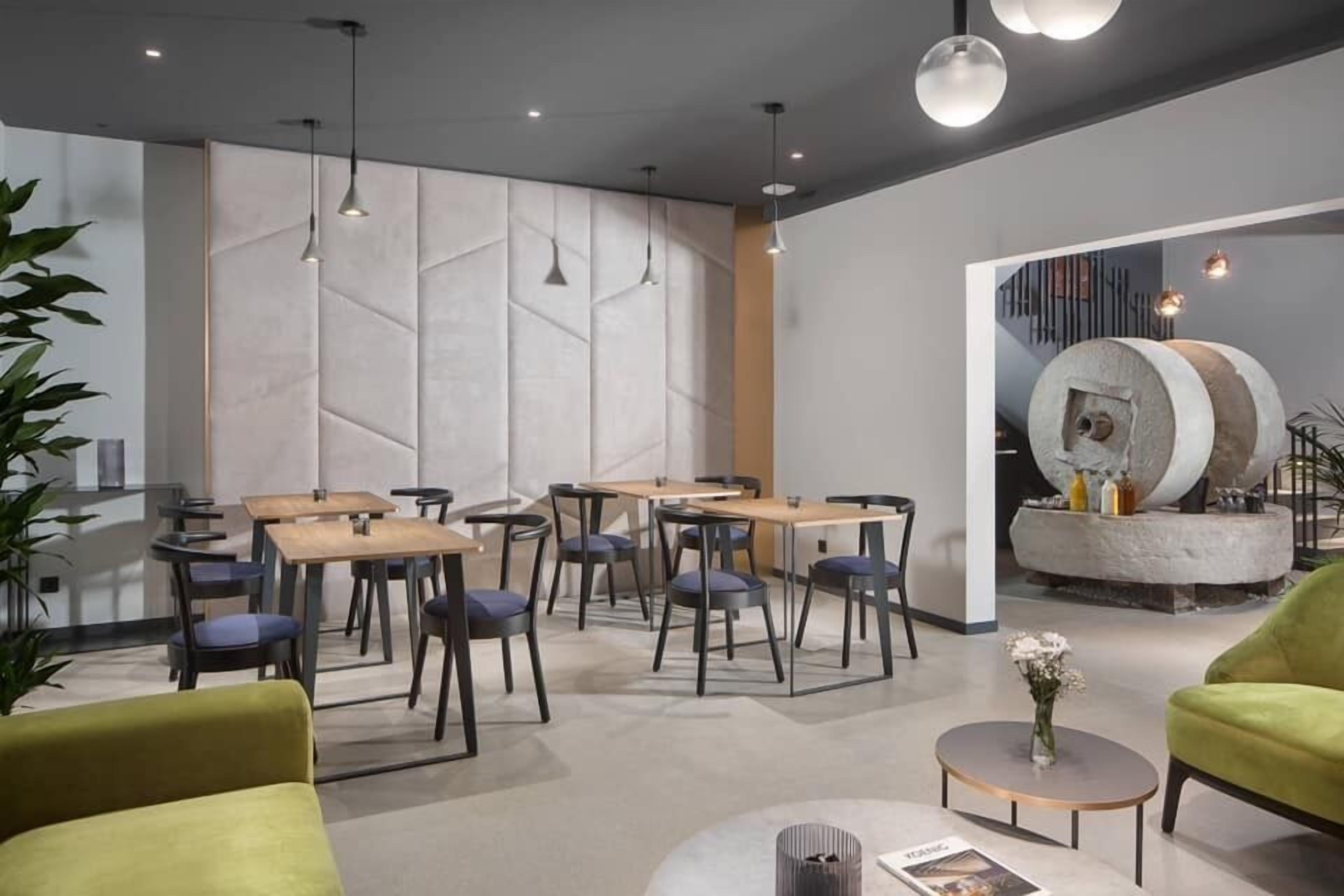 Desayuno buffet incluido todos los días 
