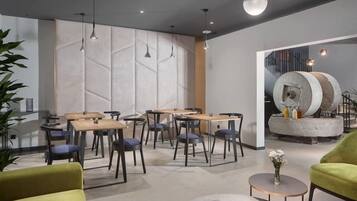 Tägliches inbegriffenes Frühstücksbuffet