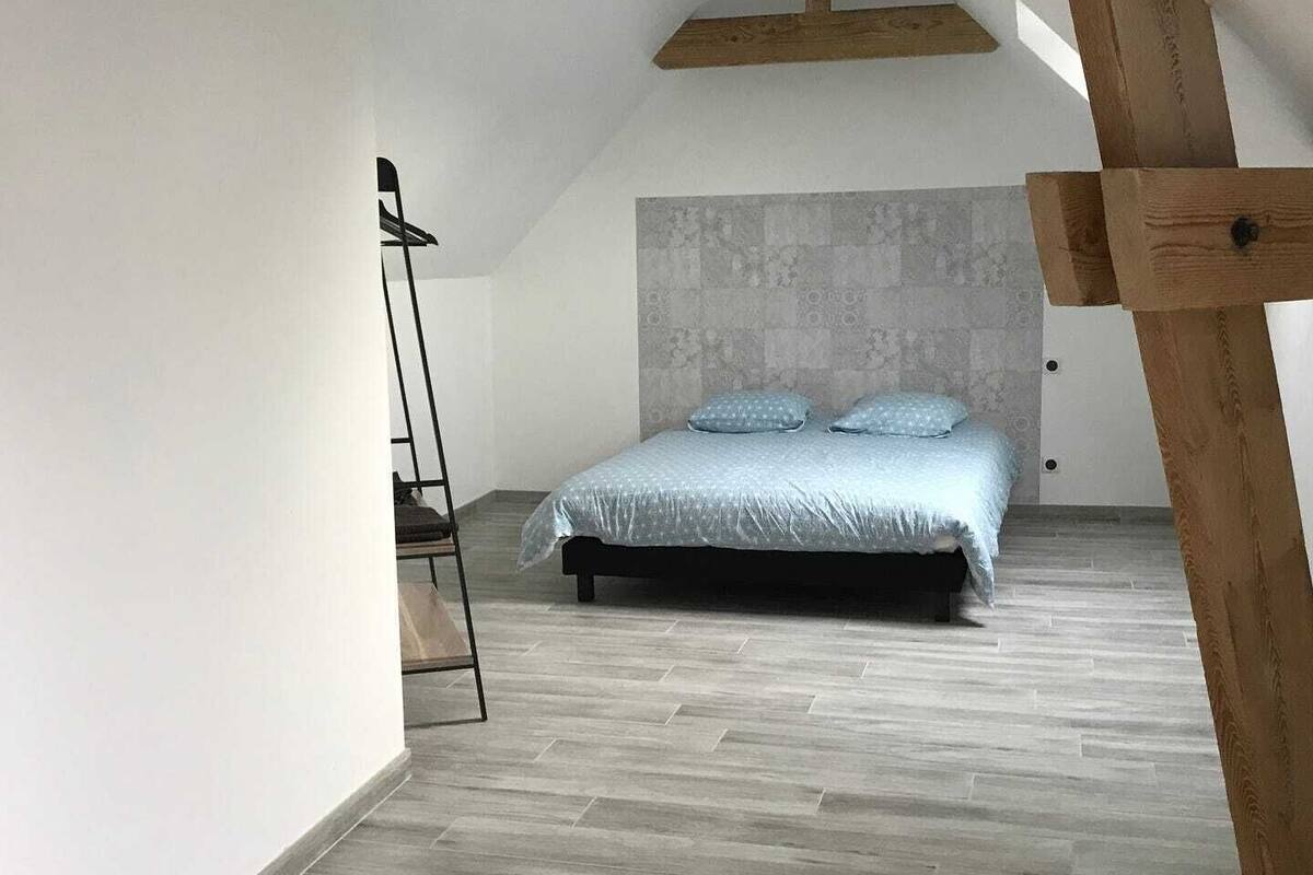 Double Room (2)