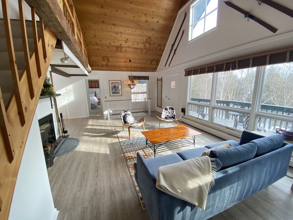 Smart TV, fireplace, offices, printers