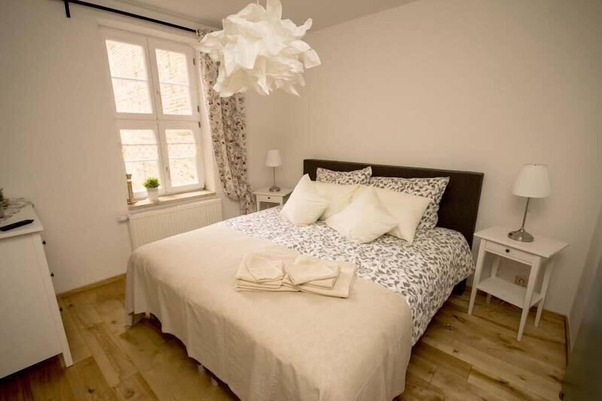 Departamento, 2 habitaciones (Florentine, incl. Cleaning Fee 50 EUR) | 1 habitación, decoración personalizada y muebles diferentes