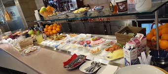 霍姆斯汽車旅館