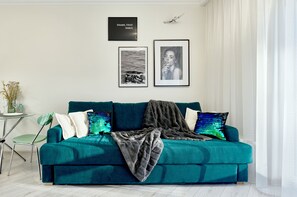 Apartment, 1 Bedroom | Living room - MalinaApt Romantique (Kyiv)