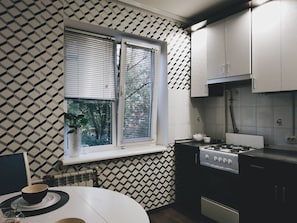 Apartment, 2 Bedrooms | Private kitchen