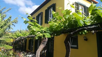 Fachada da propriedade