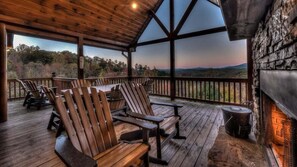 Outdoor dining - Vista Ridge- Spectacular Views | Relaxing Hot Tub | Master on Main (Blue Ridge)