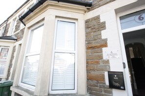 Mặt tiền nơi lưu trú