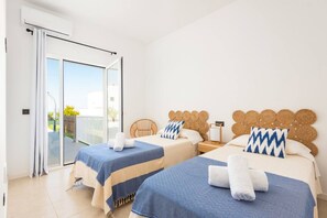 5 dormitorios, escritorio, tabla de planchar con plancha y wifi